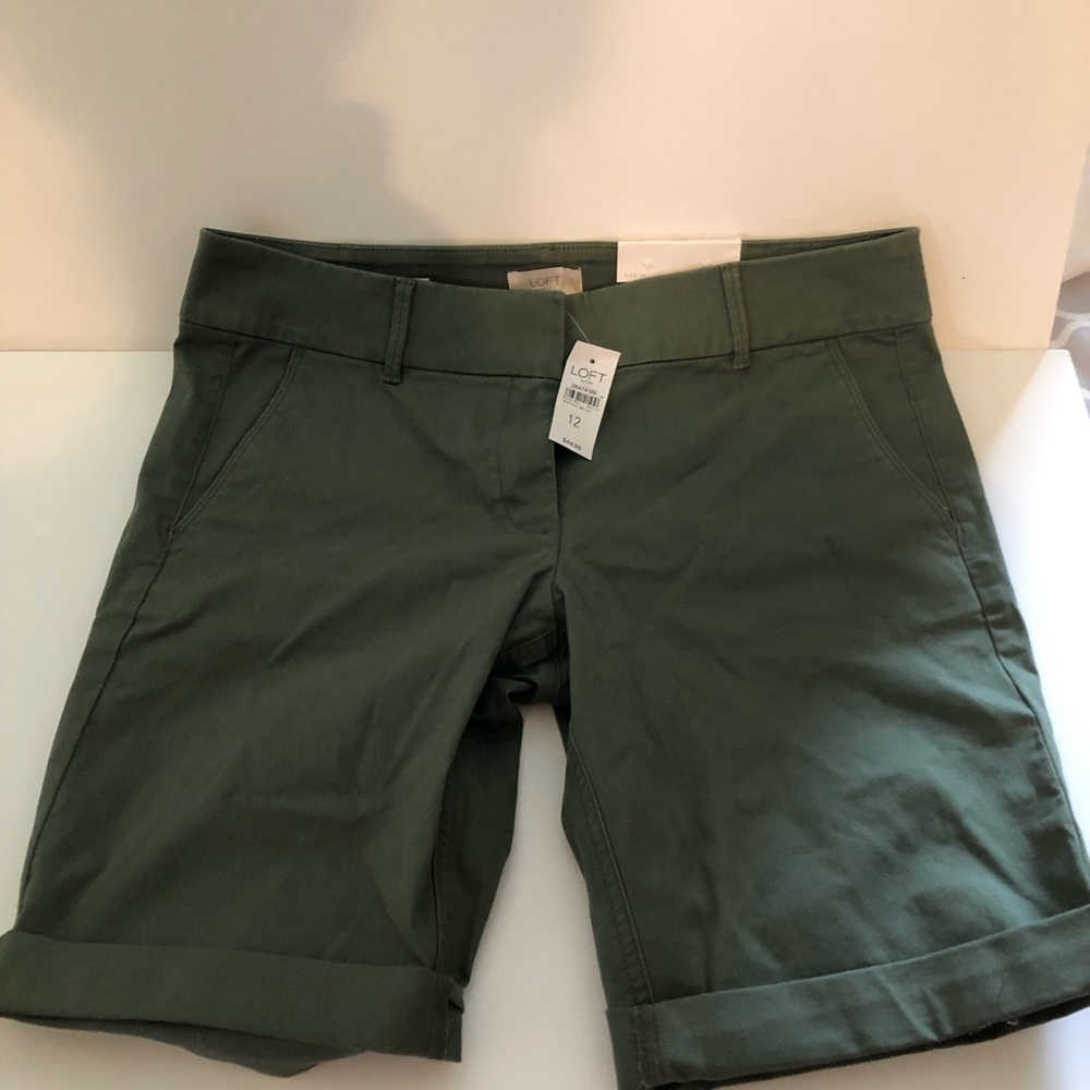 Loft olive green bermudas size 12 NWT